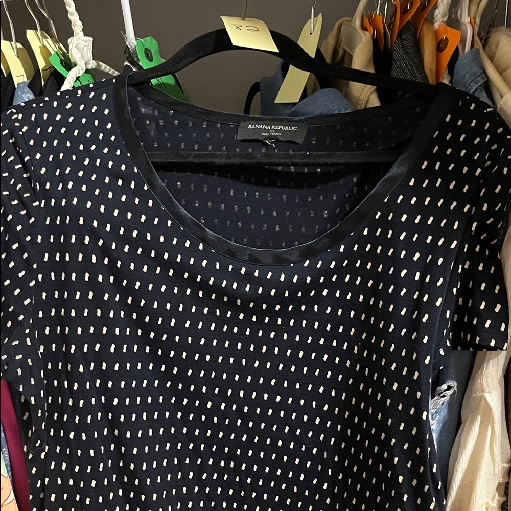 Banana Republic Classic Tailored Blouse, Size M